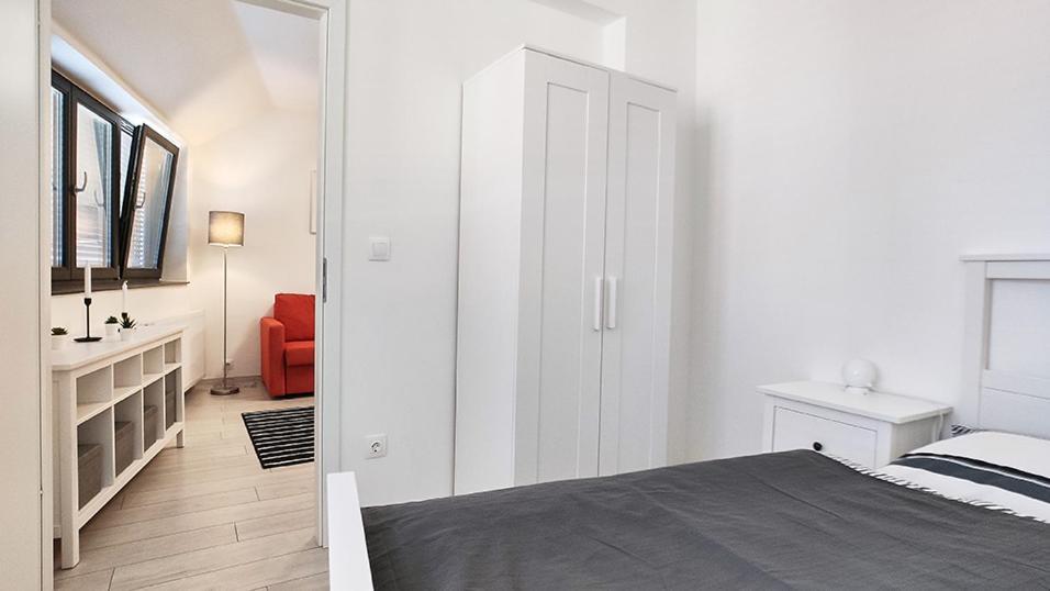 Piacsek Apartmanház Aparthotel Pécs Esterno foto