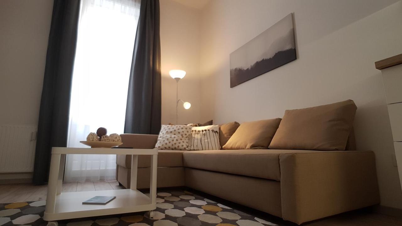 Piacsek Apartmanház Aparthotel Pécs Esterno foto