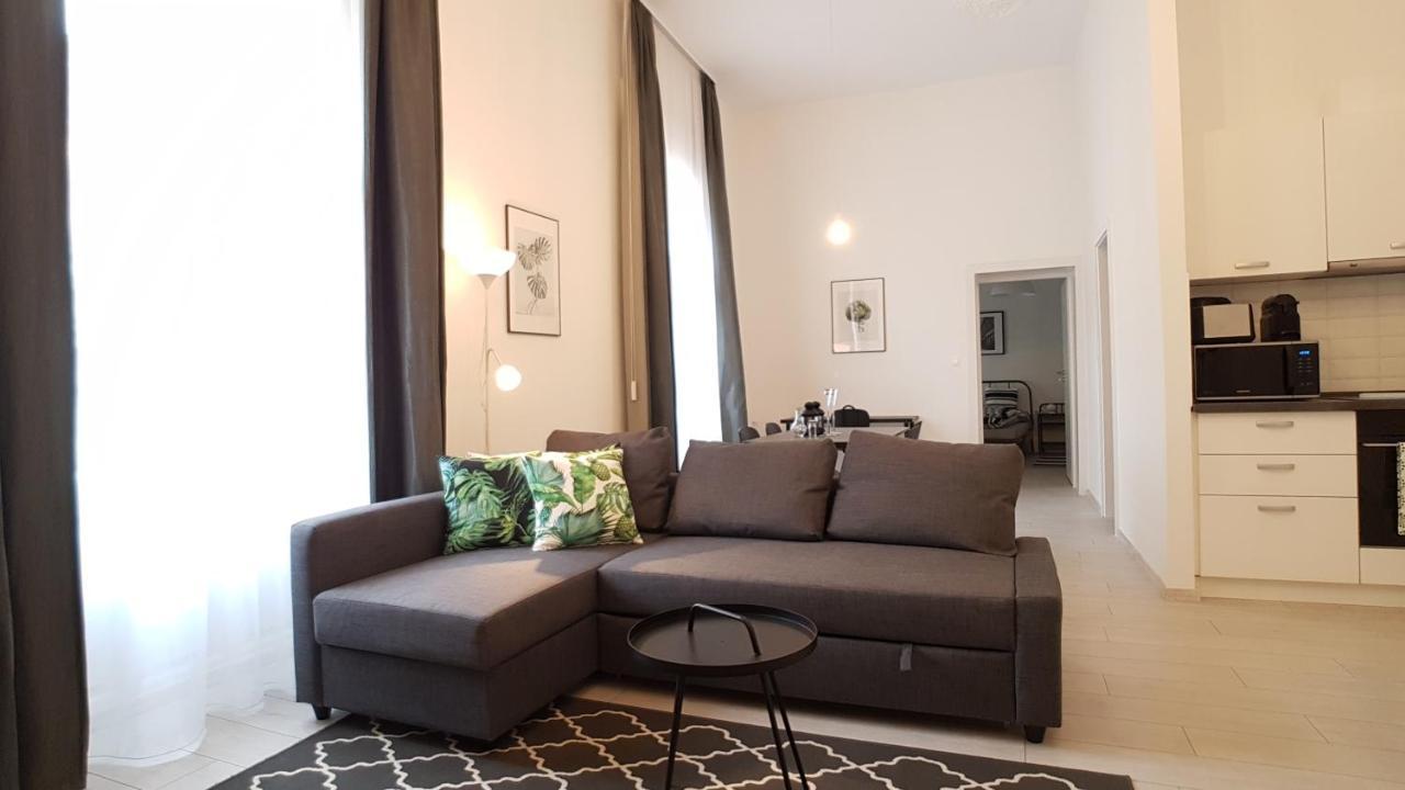 Piacsek Apartmanház Aparthotel Pécs Esterno foto