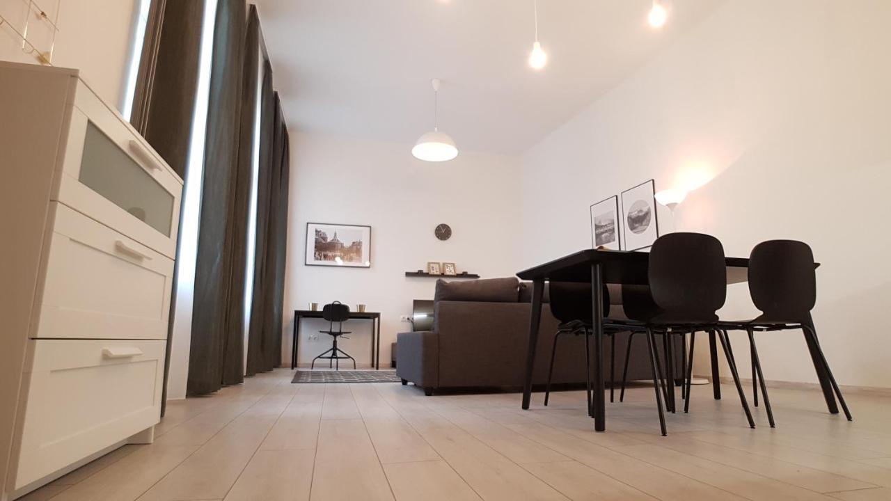 Piacsek Apartmanház Aparthotel Pécs Esterno foto