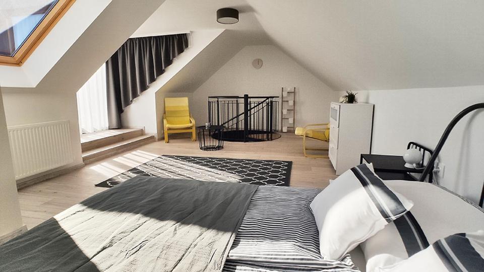 Piacsek Apartmanház Aparthotel Pécs Esterno foto